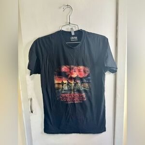 Stranger Things Tee ~ Size NL